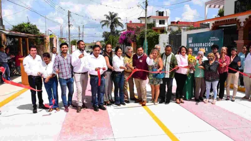 RECONOCEN Y AGRADECEN VECINOS DEL FRACCIONAMIENTO LOS PINOS PROYECTO DE LA TRANSFORMACIÓN