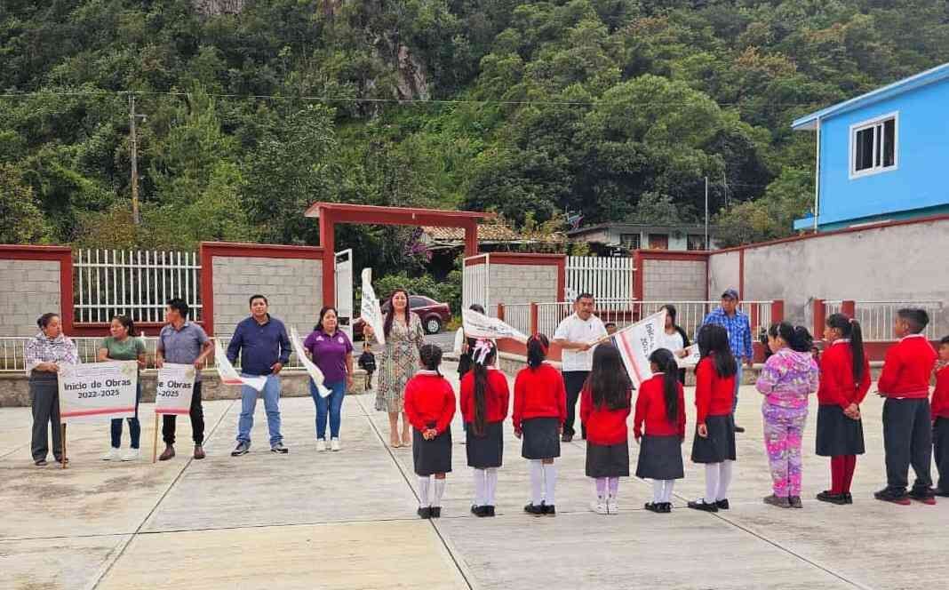 CONSTRUIRÁN TECHADO EN PRIMARIA DE MAQUILIXHUATLA
