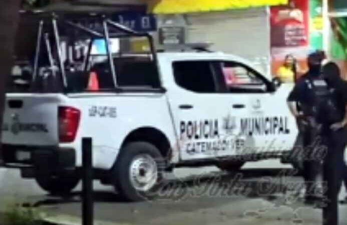 ACRIBILLAN A DOS, UNO MURIÓ