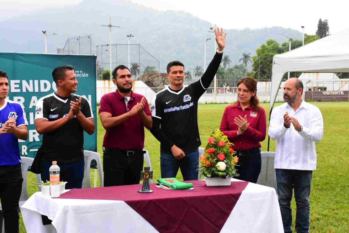 INAUGURAN AUTORIDADES ACADEMIA DE PORTEROS