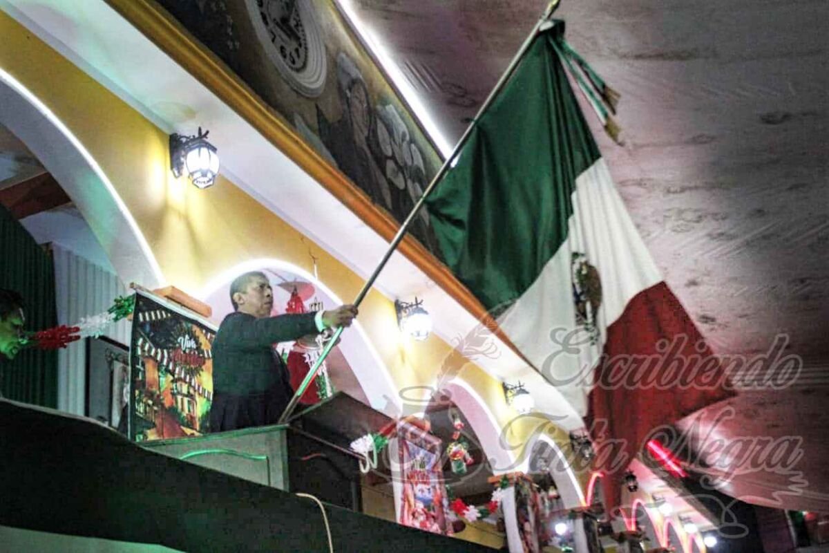 ENCABEZA LEONEL SÁNCHEZ CEREMONIA DEL GRITO DE INDEPENDENCIA