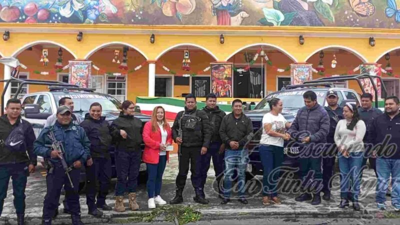 FORTALECEN SEGURIDAD EN ALPATLÁHUAC; RECIBEN PATRULLAS