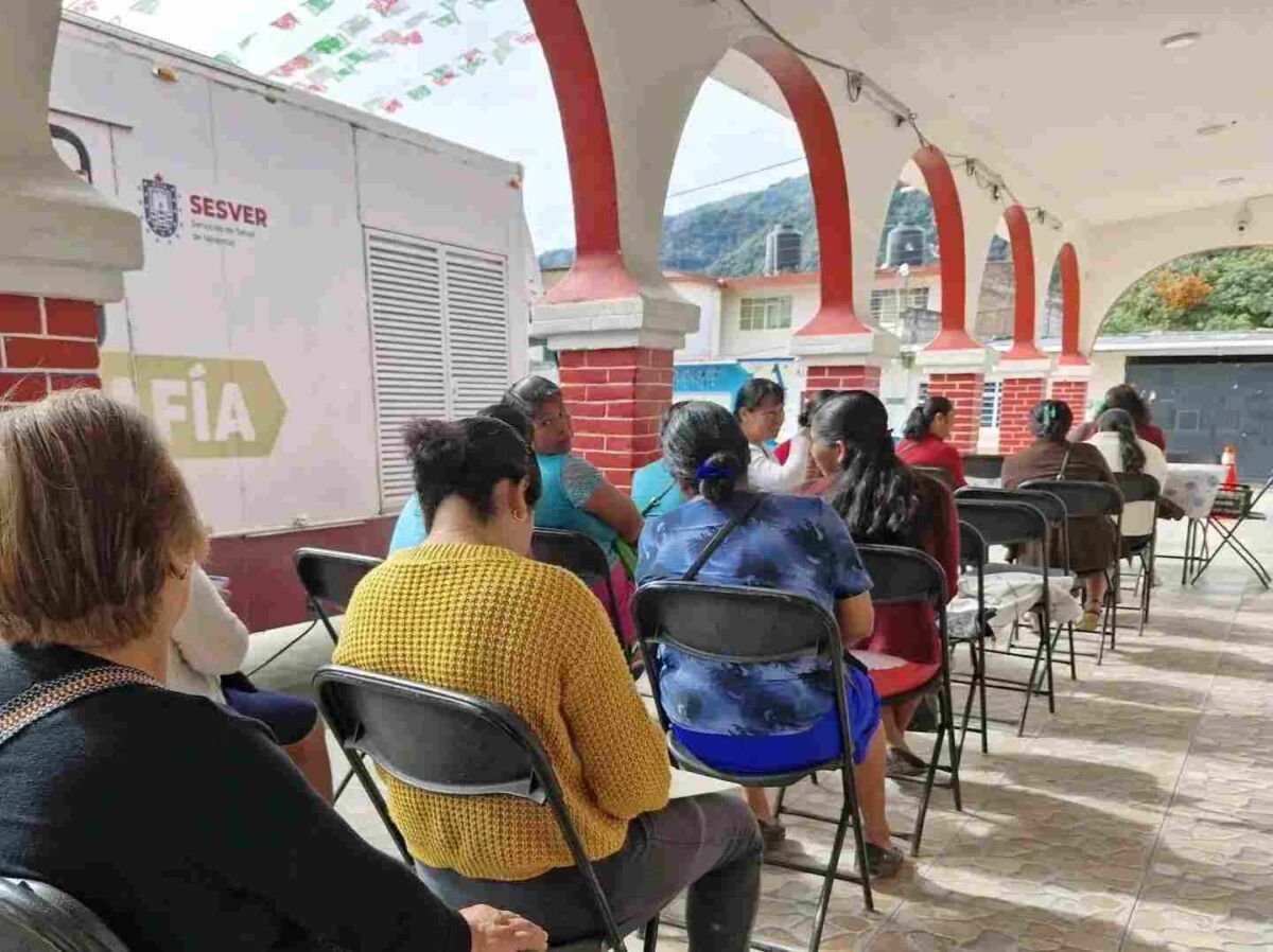 REALIZAN MASTOGRAFÍAS EN CALCAHUALCO