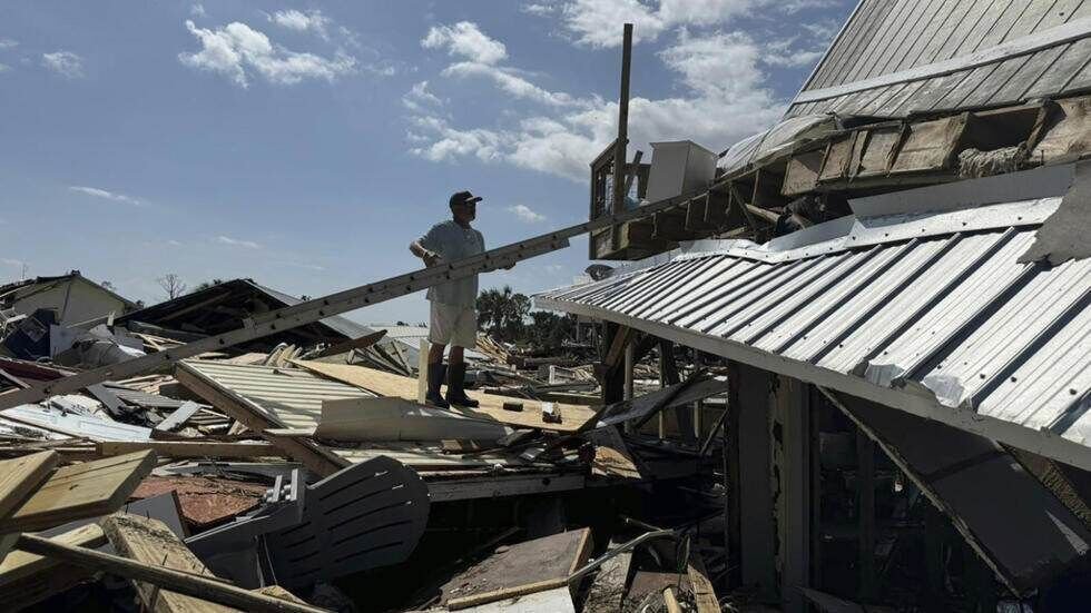 ‘HELENE’ DEJA 20 MUERTOS EN SU PASO POR EL SURESTE DE ESTADOS UNIDOS