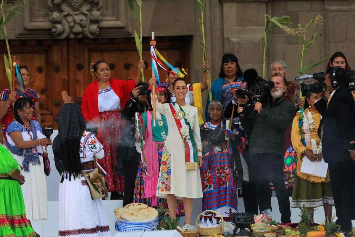 CLAUDIA SHEINBAUM PRESENTA 100 COMPROMISOS DE GOBIERNO