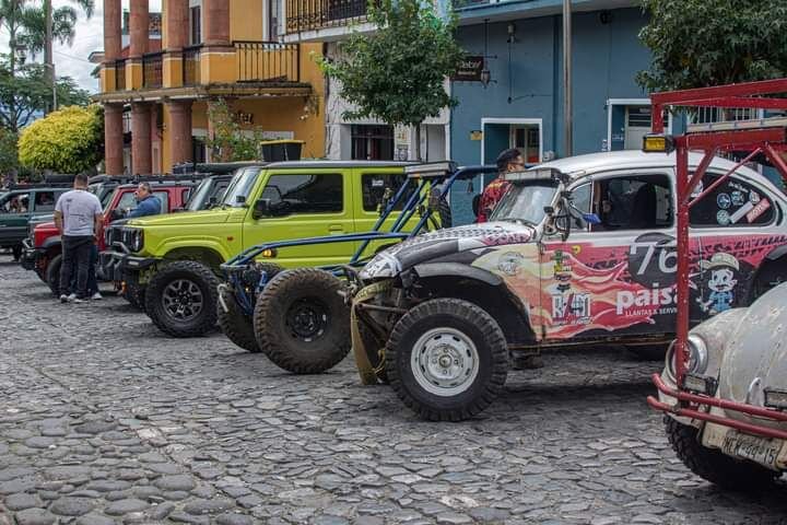 UN ÉXITO, OFF ROAD BRAVO 4X4