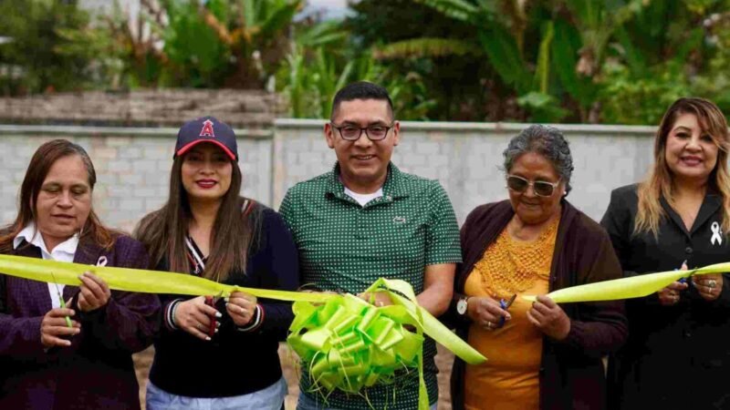 INAUGURA ERNESTO RUIZ BARDEADO DE SECUNDARIA TÉCNICA 161