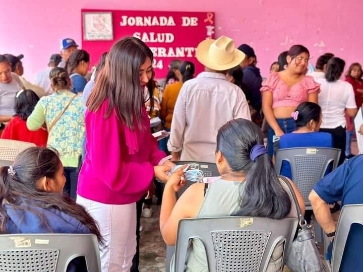 LLEGAN SERVICIOS DE SALUD A TENAMPA