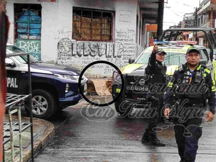 ABANDONAN A RECIEN NACIDA CERCA DE MERCADO DE CÓRDOBA