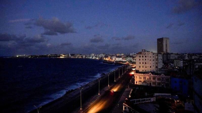 MÉXICO OFRECE APOYO DE LA CFE A CUBA PARA ATENDER APAGONES MASIVOS