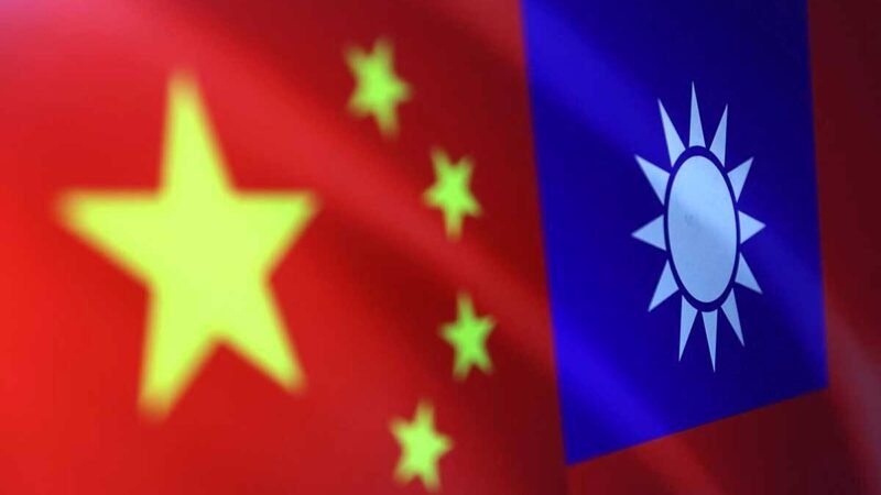 CHINA REALIZA MANIOBRAS MILITARES CON FUEGO REAL CERCA DE TAIWÁN