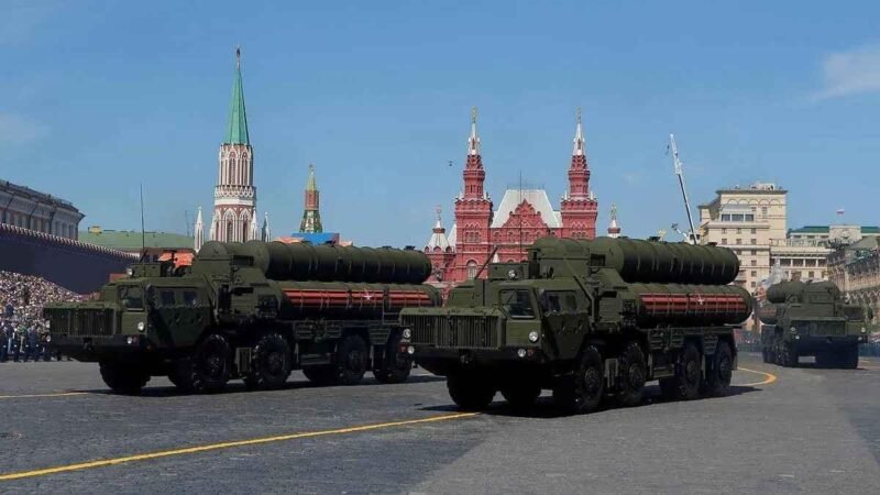 ESTADOS UNIDOS IMPONDRÁ SANCIONES A PAÍSES QUE ENVÍEN MATERIAL MILITAR A RUSIA