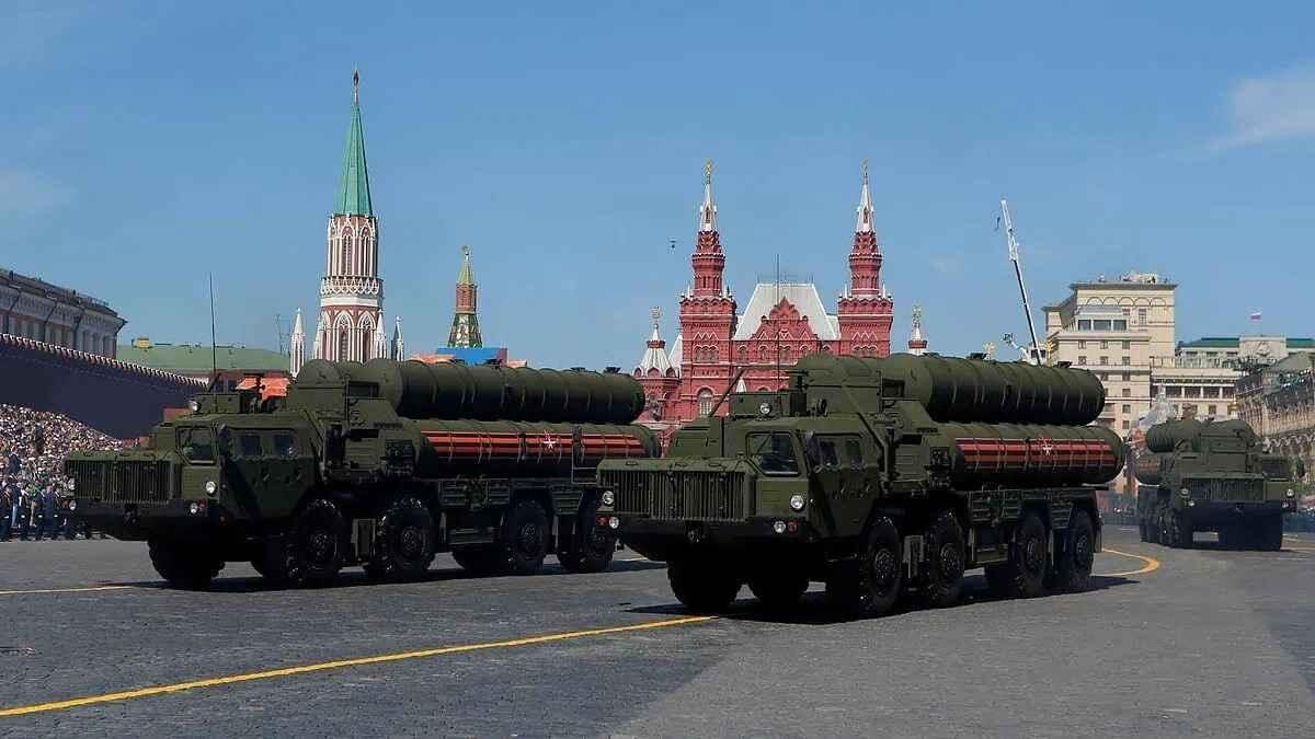 ESTADOS UNIDOS IMPONDRÁ SANCIONES A PAÍSES QUE ENVÍEN MATERIAL MILITAR A RUSIA