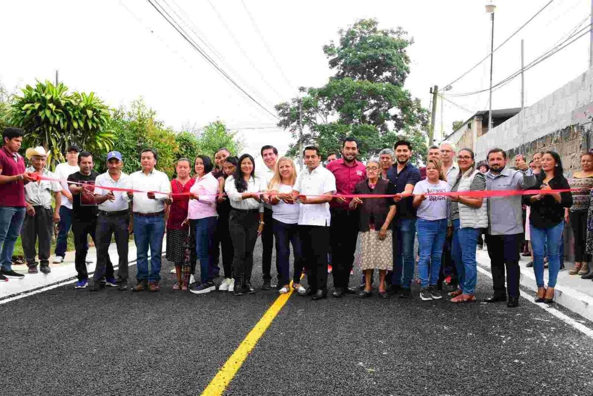 ENTREGA PRESIDENTE MUNICIPAL OBRAS EN TLACOTENGO Y COLONIA SAN JOSÉ