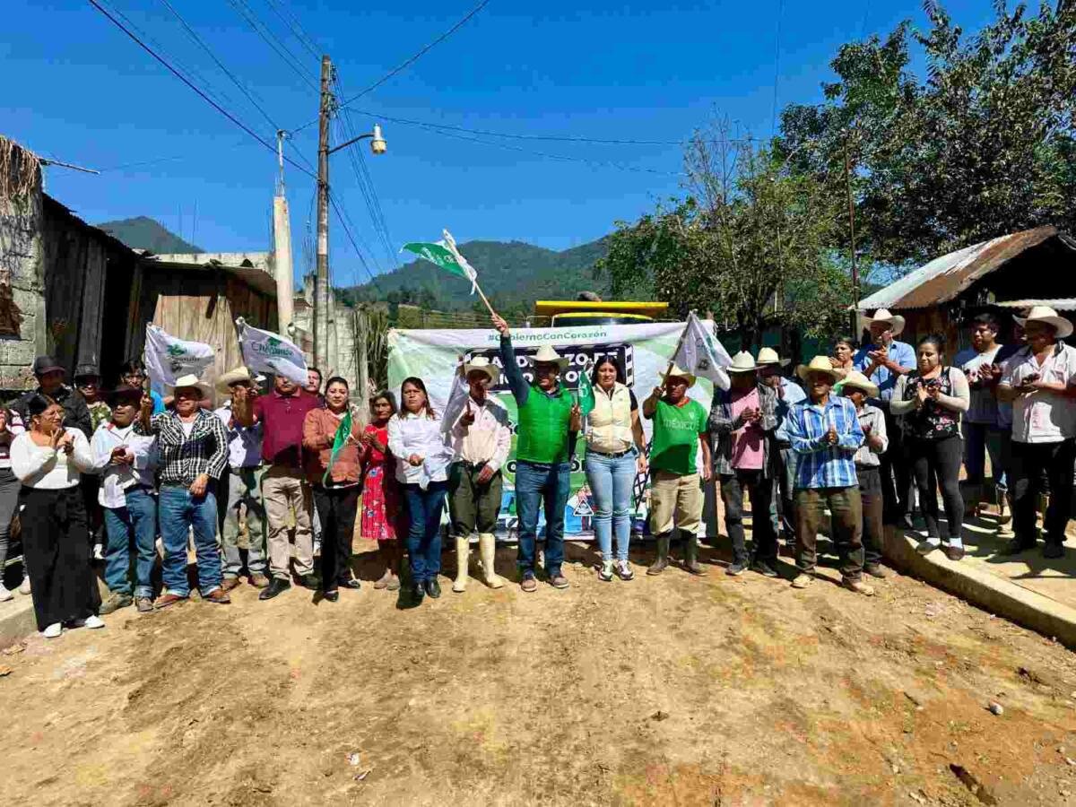 PAVIMENTARÁN CAMINO EN TETLA