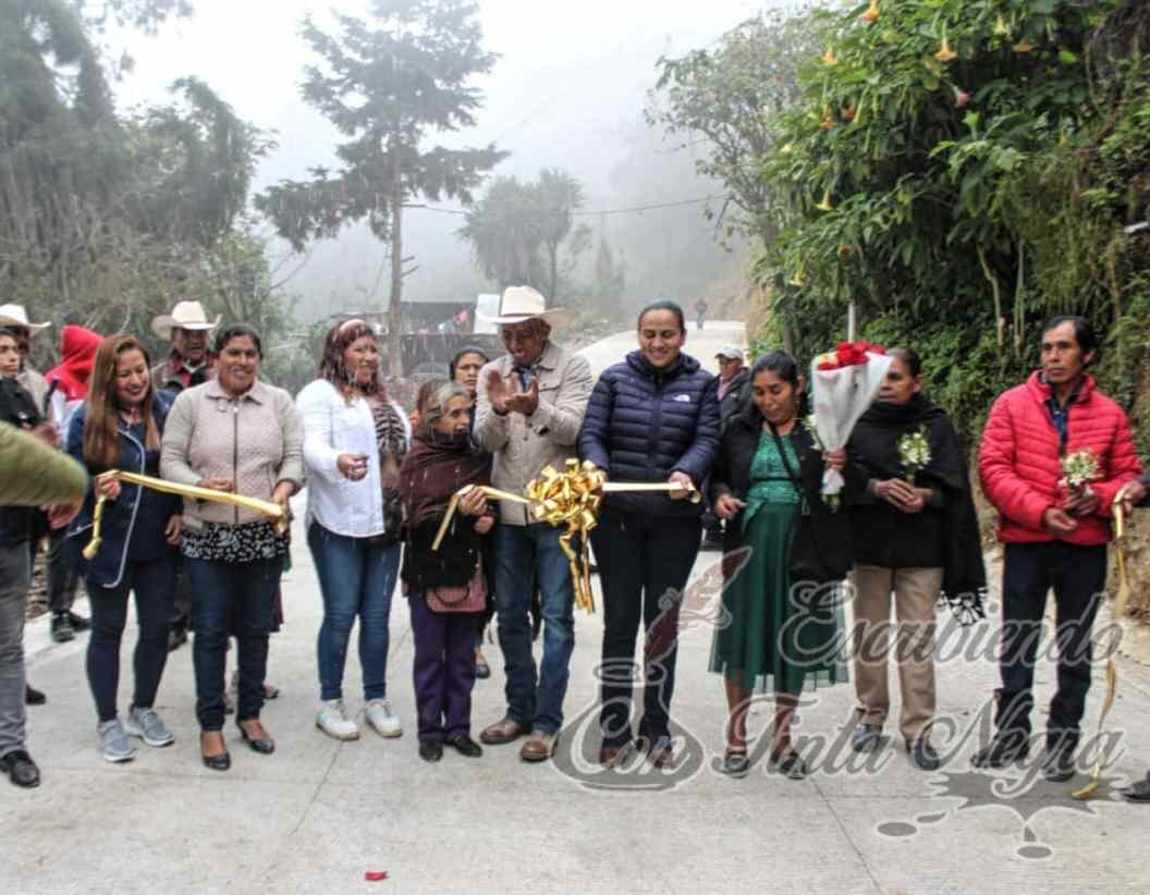 INAUGURA LEONEL SÁNCHEZ REYES PAVIMENTACIÓN EN BENITO JUÁREZ