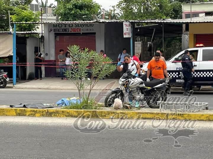 ADOLESCENTE ATROPELLA Y MATA A PEATÓN