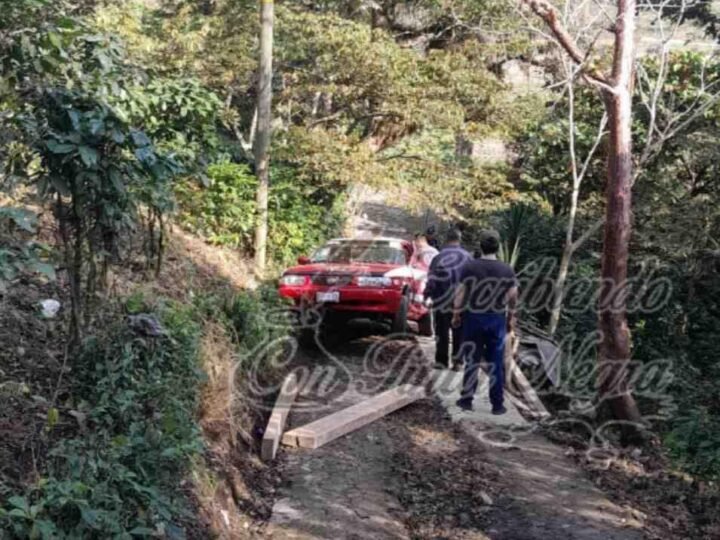 RECUPERAN TAXI REPORTADO COMO ROBADO