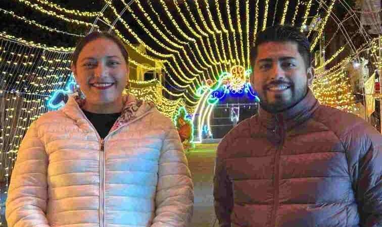 DIPUTADOS ALEJANDRO PORRAS MARÍN Y GUADALUPE VÁZQUEZ GONZÁLEZ INVITAN A VISITAR VILLA ILUMINADA DE ALPATLÁHUAC