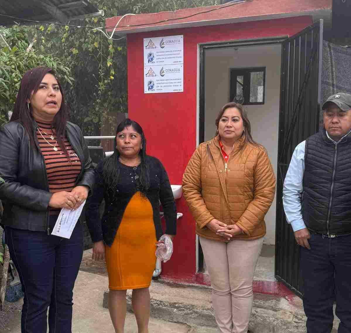 ENTREGA ALCALDESA DE CALCAHUALCO OBRA EN EL MIRADOR