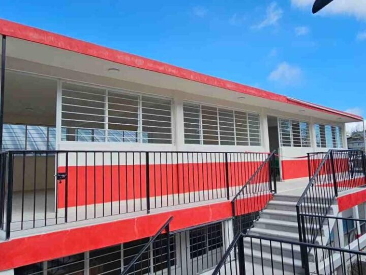 INAUGURAN AULAS EN PRIMARIA DE EXCOLA