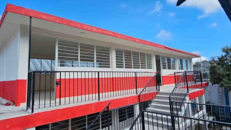 INAUGURAN AULAS EN PRIMARIA DE EXCOLA