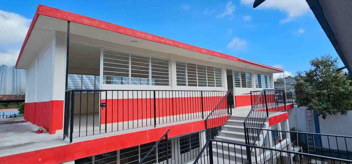 INAUGURAN AULAS EN PRIMARIA DE EXCOLA