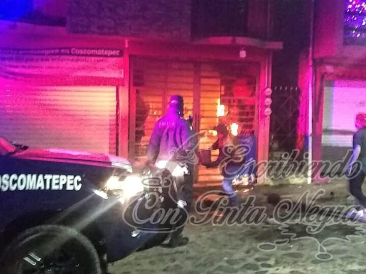 SE INCENDIA COMERCIO POR QUEMA DE VIEJITO