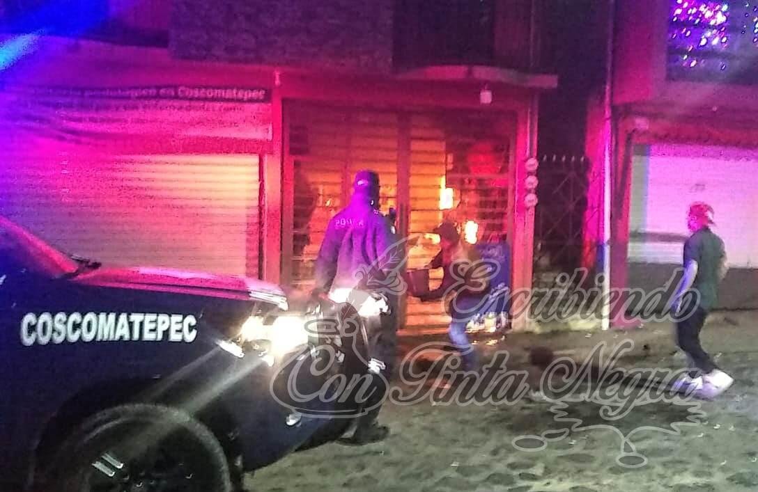 SE INCENDIA COMERCIO POR QUEMA DE VIEJITO