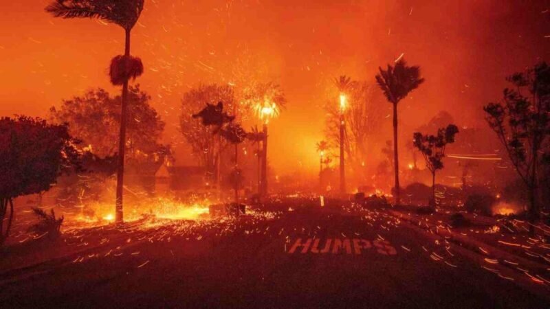 INCENDIOS EN LOS ÁNGELES PODRÍAN DEJAR PÉRDIDAS DE MÁS DE 50 MIL MILLONES DE DÓLARES