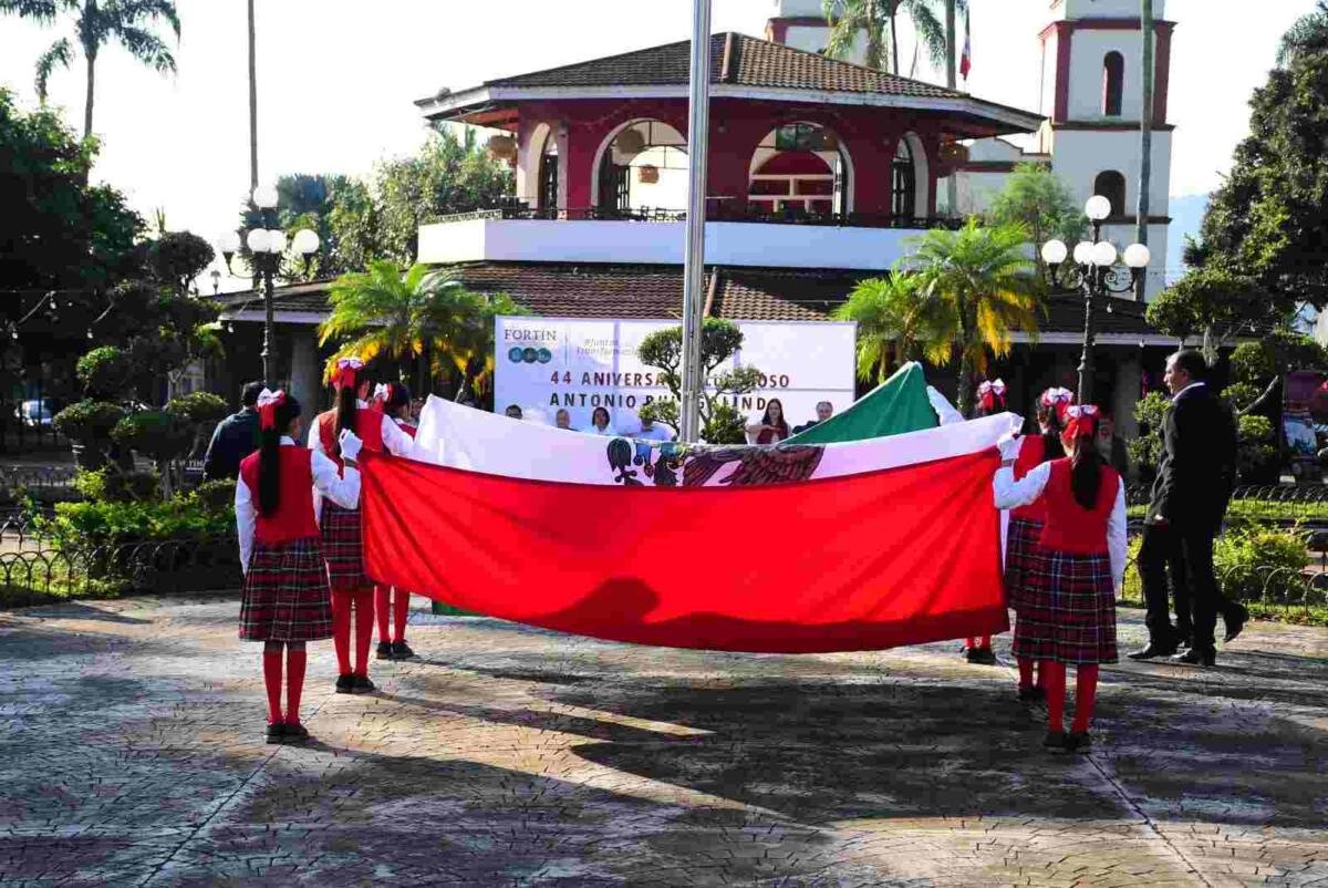 CONMEMORAN 44 ANIVERSARIO LUCTUOSO DE ANTONIO RUIZ GALINDO