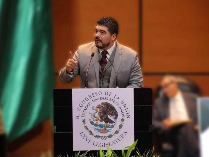 INVERTIR EN EDUCACIÓN ES LA BASE PARA COMBATIR LA DESIGUALDAD SOCIAL: ZENYAZEN ESCOBAR