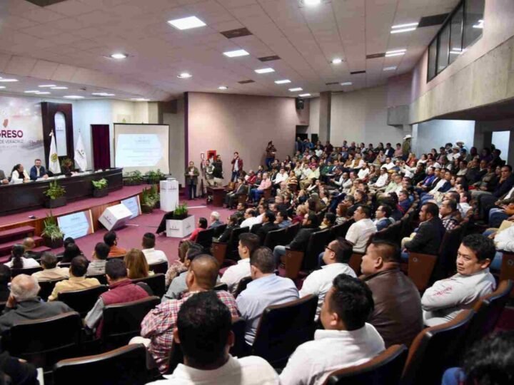 EXHORTA CONGRESO A MUNICIPIOS A ACTUAR CON TRANSPARENCIA Y LEGALIDAD