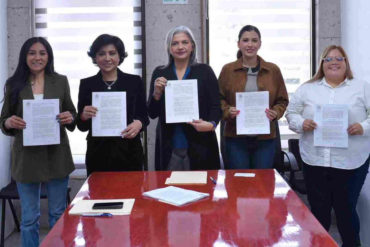 ELIGE COMISIÓN A ÁNGELA OLAZARÁN COMO GANADORA DEL PREMIO A LA MUJER 2025