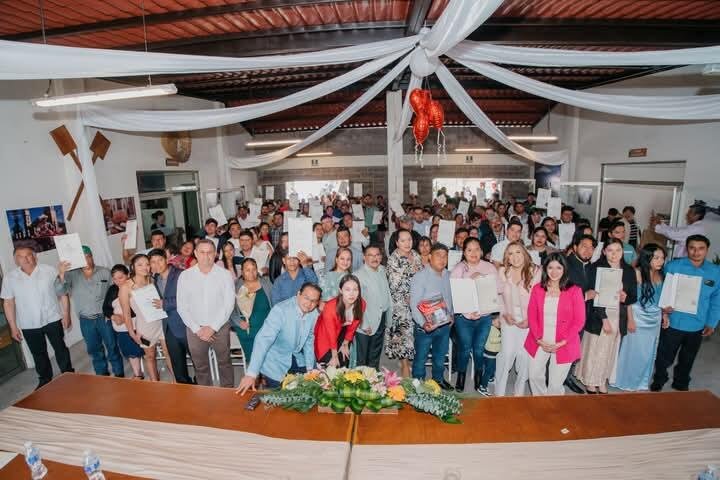 SELLAN SU AMOR EN COSCOMATEPEC