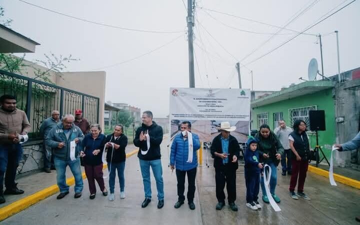 INAUGURAN OBRA EN LA COLONIA NICOLÁS BRAVO