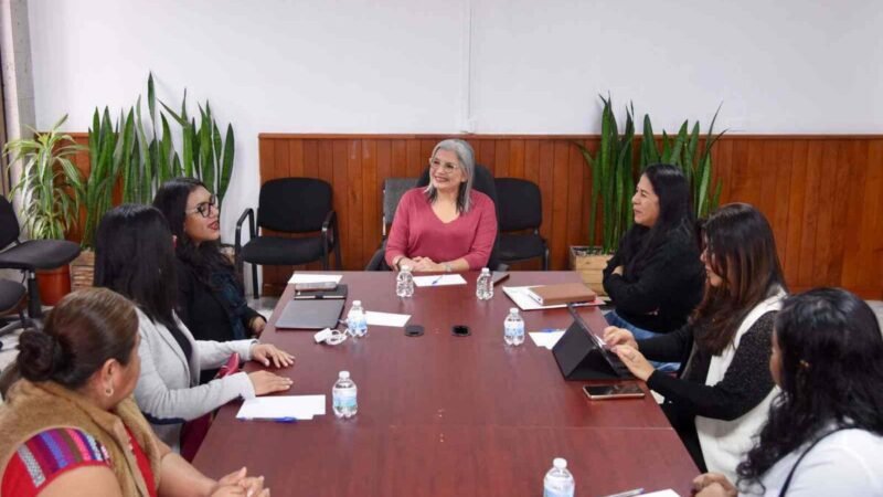 EXPRESA DIPUTADA APOYO A CAUSAS DE MUJERES LÍDERES DEL SUR