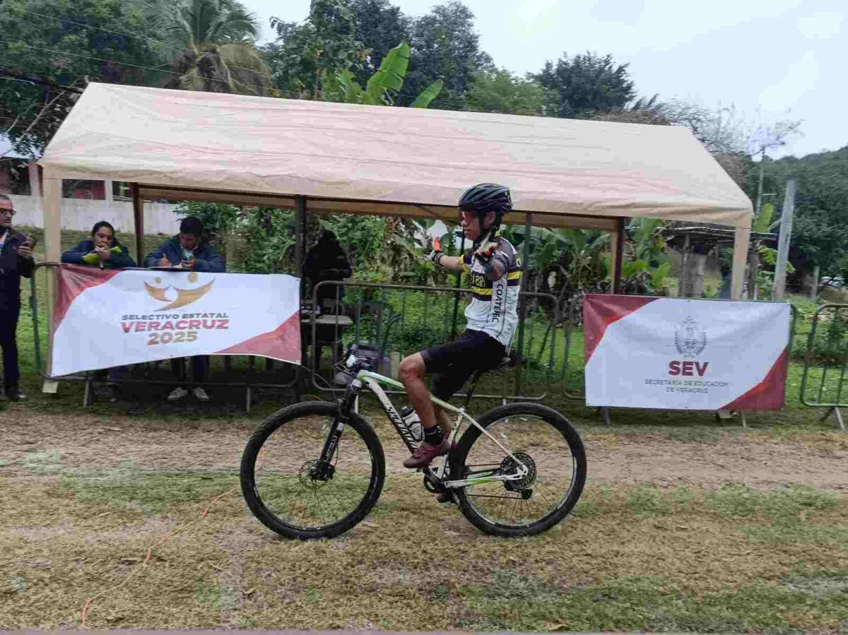 CICLISTAS DE PASO DEL MACHO Y CÓRDOBA GANAN EN SELECTIVO ESTATAL DE CICLISMO