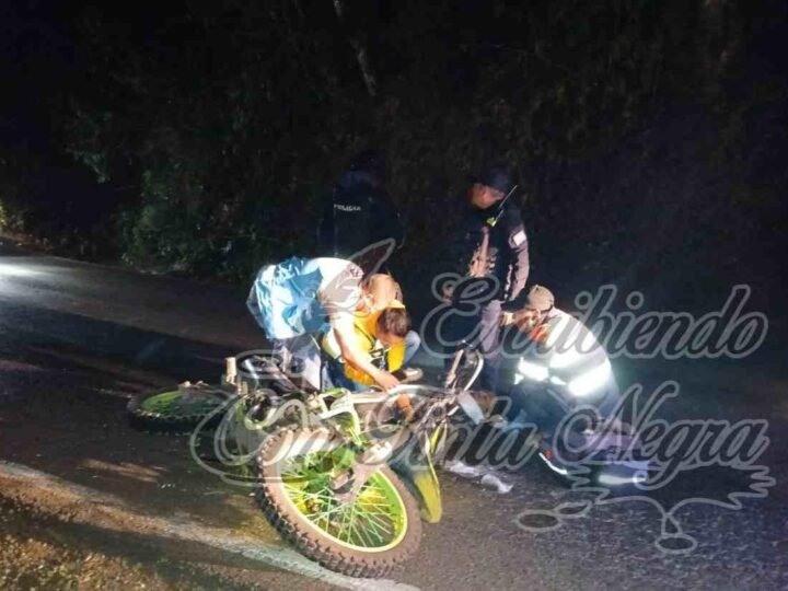 MUERE MOTOCICLISTA QUE DERRAPÓ EN BARRANCA DE CHOCAMÁN