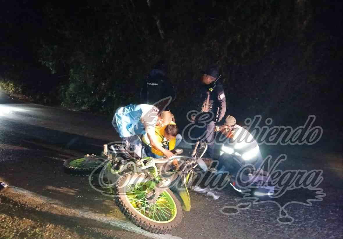 MUERE MOTOCICLISTA QUE DERRAPÓ EN BARRANCA DE CHOCAMÁN