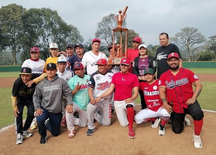 BRAVOS DE ACATEPEC, CAMPEONES