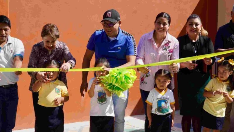 INAUGURAN AULA EN KINDER DE CHOCAMÁN