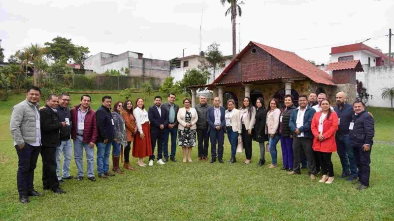 REALIZA ORFIS JORNADA DE CAPACITACIÓN EN HUATUSCO