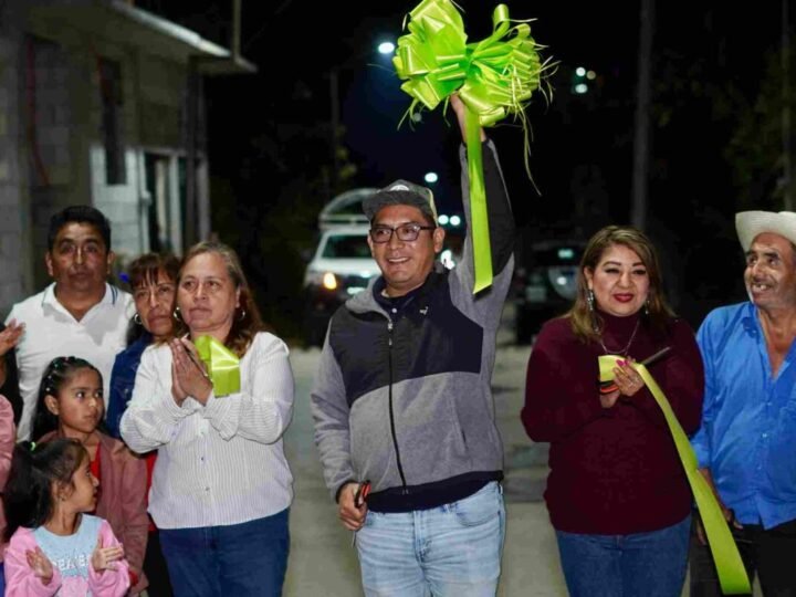 INAUGURA ERNESTO RUIZ OBRAS EN TETLA