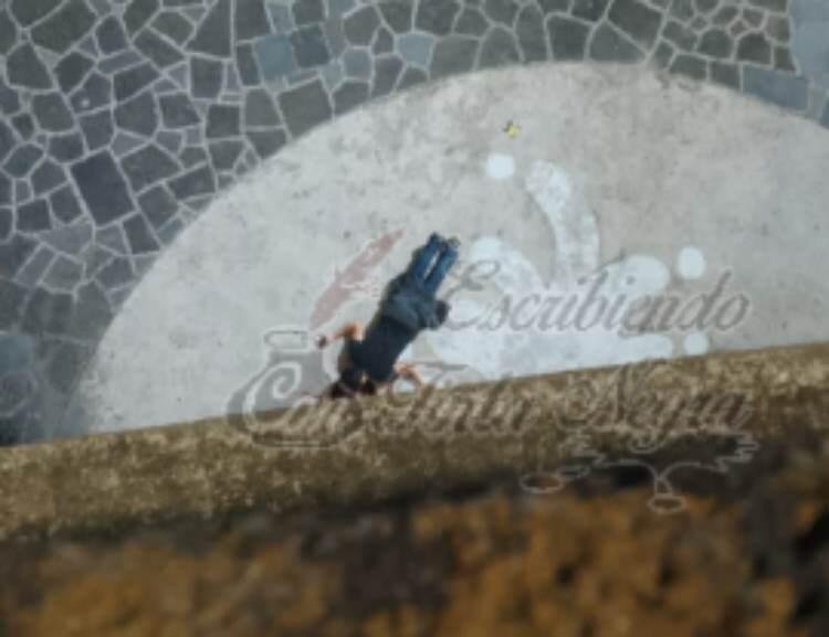MUERE TRAS CAER DE PUENTE