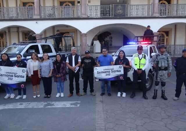 DA ERNESTO RUIZ BANDERAZO DE OPERATIVO DE SEMANA SANTA