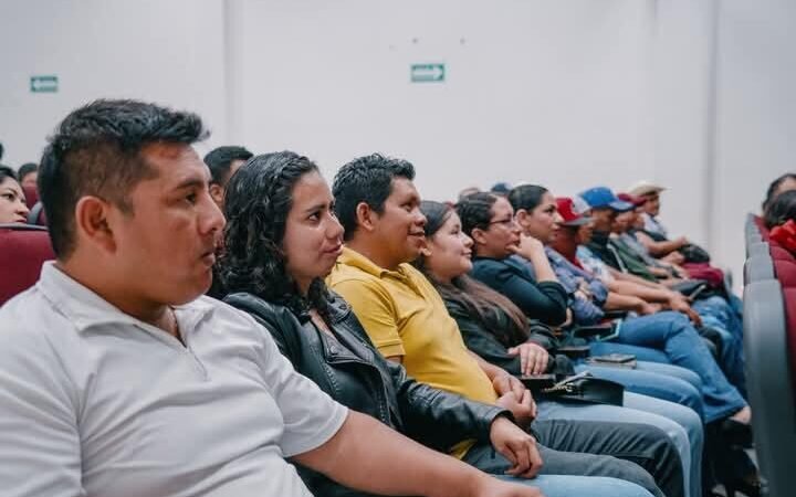 IMPARTEN PLÁTICA SOBRE IGUALDAD EN COSCOMATEPEC