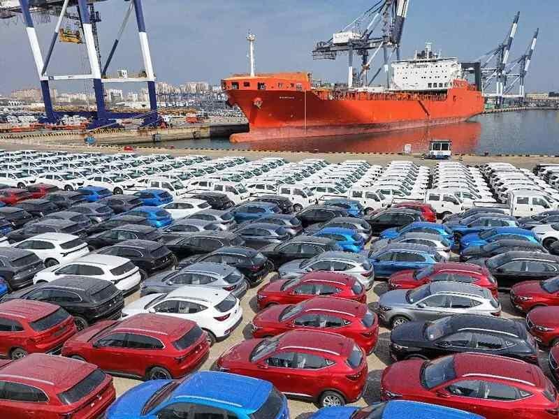 CANADÁ APLICARÁ ARANCELES A AUTOS HECHOS EN ESTADOS UNIDOS