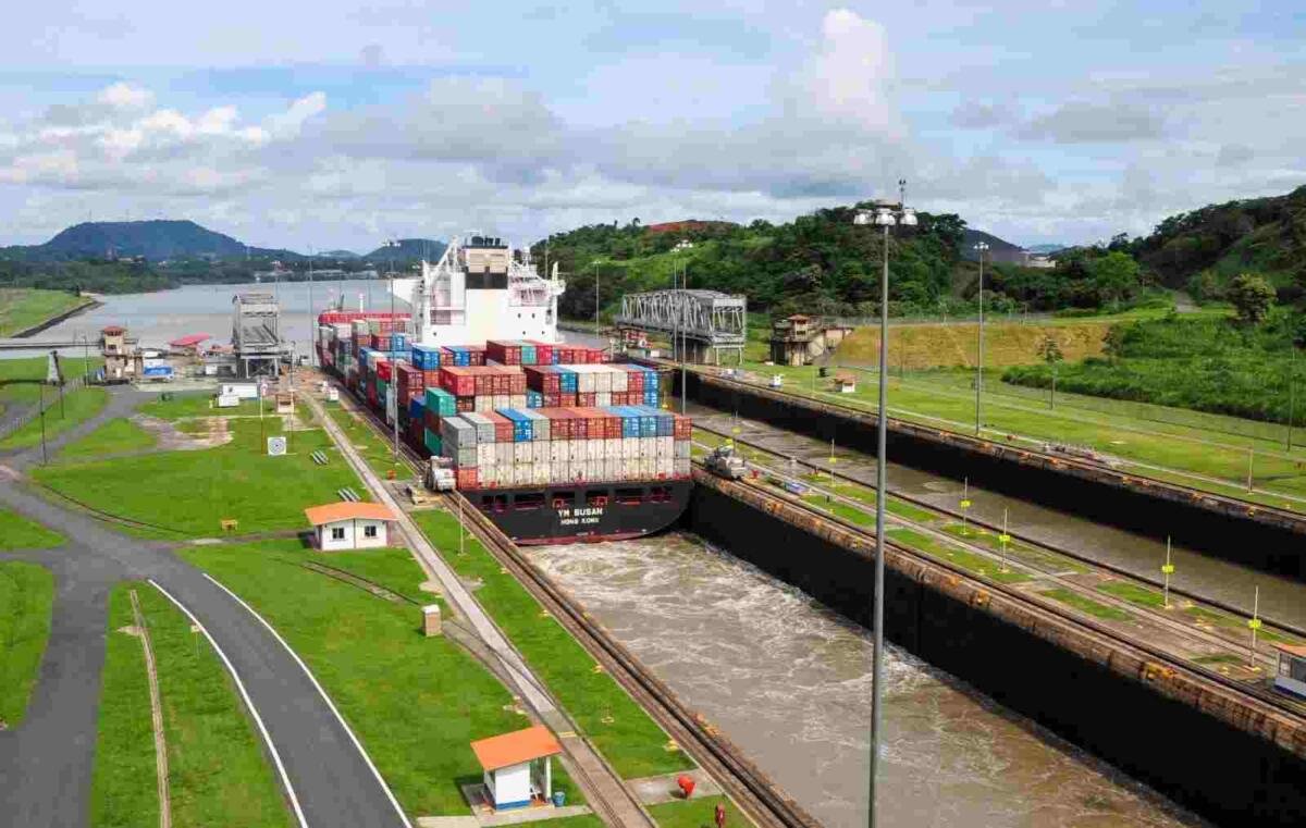 TRUMP HA TRASLADADO TROPAS A PANAMÁ PARA RECUPERAR CONTROL DEL CANAL