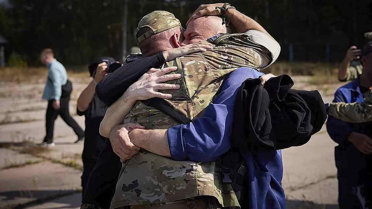 UCRANIA Y RUSIA INTERCAMBIAN PRISIONEROS DE GUERRA